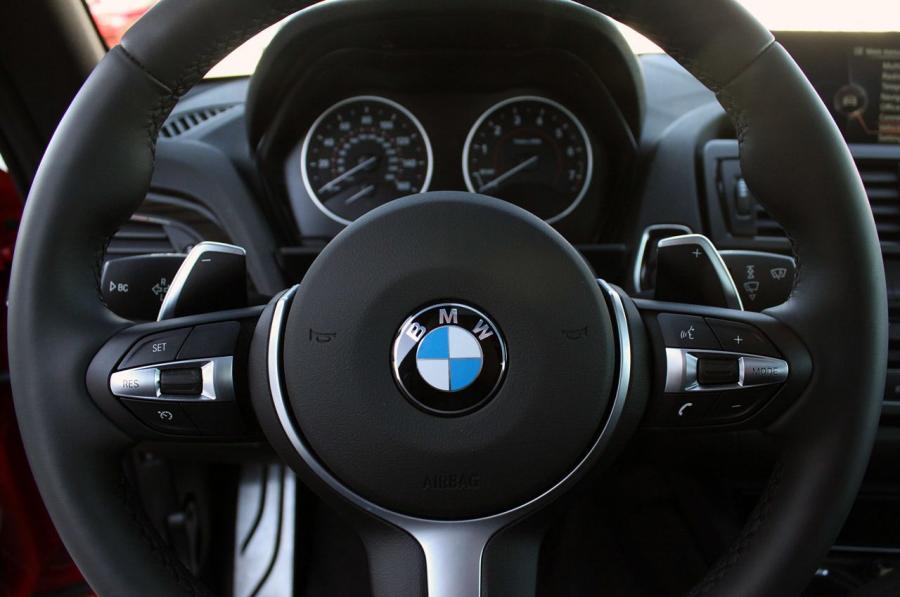  BMW M235i Coupe 2014 года  (фото 30 из 46)